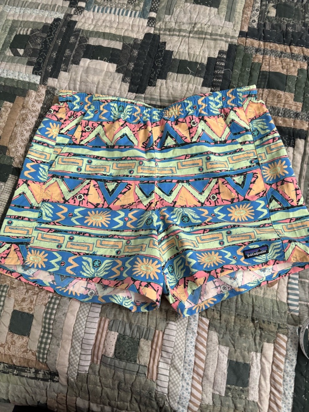 Patagonia Women’s Baggies 5” Color: High Hopes Geo Salamander  Size: M